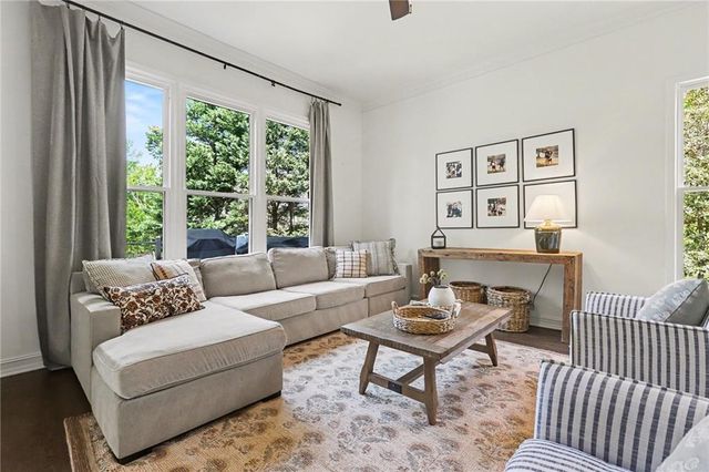 725 Kenmare Court, Roswell, GA 30075