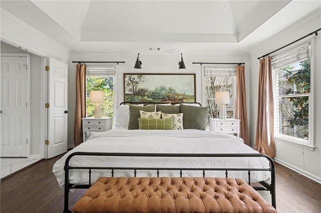 725 Kenmare Court, Roswell, GA 30075