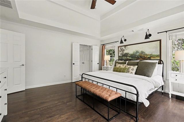 725 Kenmare Court, Roswell, GA 30075