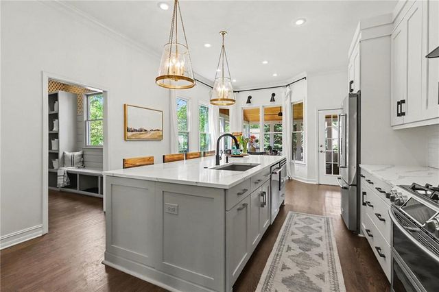 725 Kenmare Court, Roswell, GA 30075