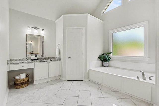 725 Kenmare Court, Roswell, GA 30075