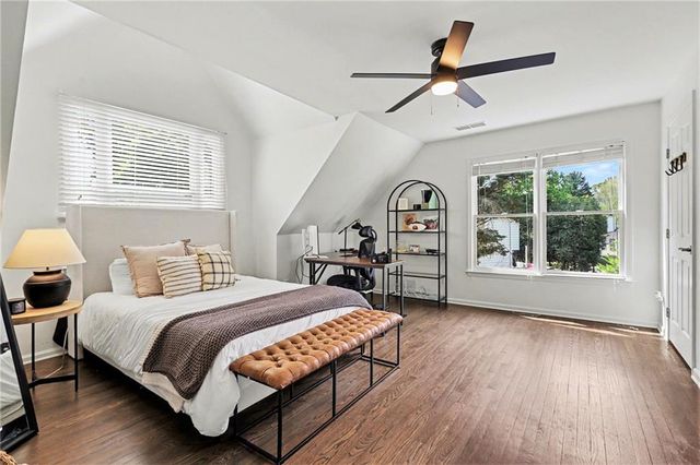 725 Kenmare Court, Roswell, GA 30075