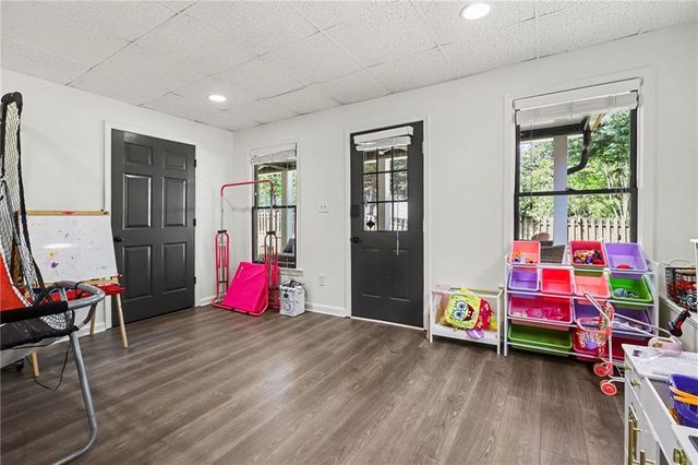 725 Kenmare Court, Roswell, GA 30075