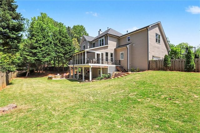 725 Kenmare Court, Roswell, GA 30075
