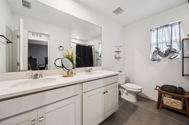11492 SUNSAIL AVENUE, Orlando, FL 32832