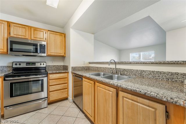 5055 West Hacienda Avenue 2043, Las Vegas, NV 89118