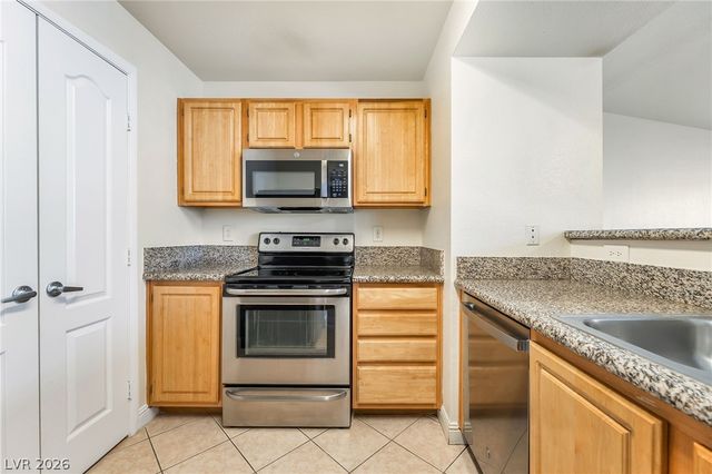 5055 West Hacienda Avenue 2043, Las Vegas, NV 89118