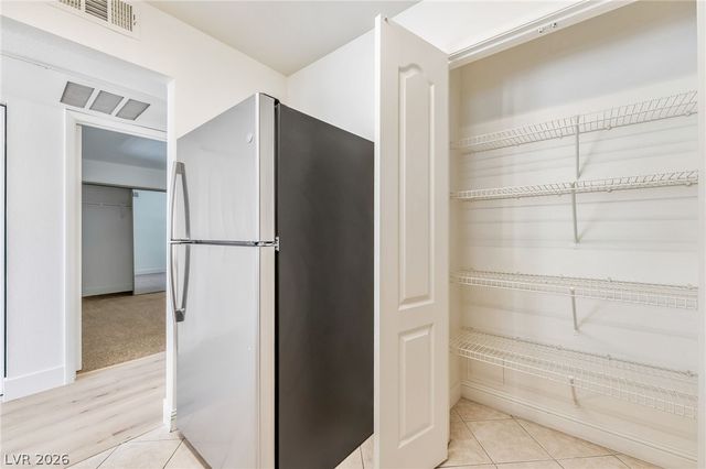 5055 West Hacienda Avenue 2043, Las Vegas, NV 89118