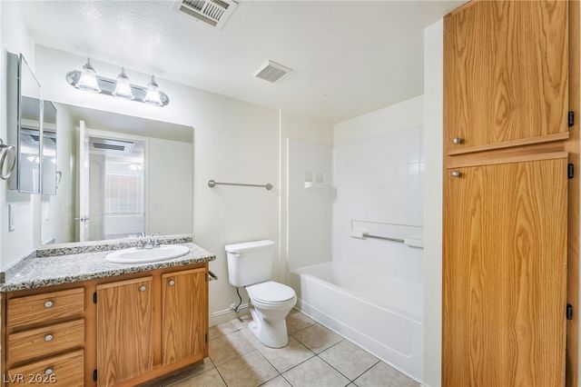 5055 West Hacienda Avenue 2043, Las Vegas, NV 89118