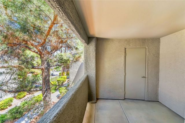 5055 West Hacienda Avenue 2043, Las Vegas, NV 89118