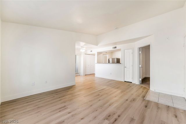 5055 West Hacienda Avenue 2043, Las Vegas, NV 89118