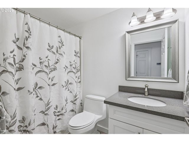 34054 E COLUMBIA Ave, Scappoose, OR 97056