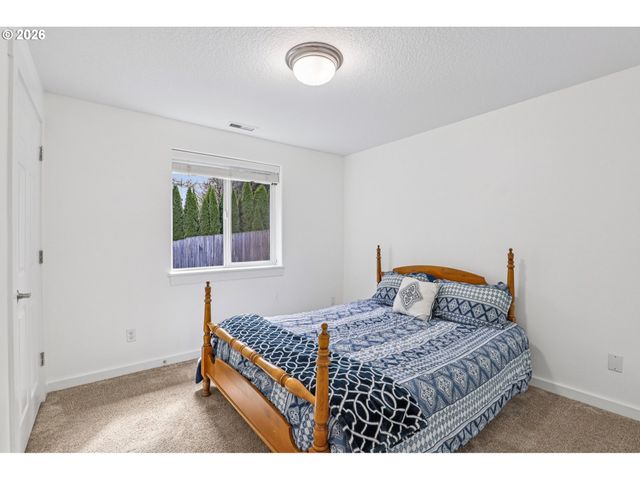 34054 E COLUMBIA Ave, Scappoose, OR 97056