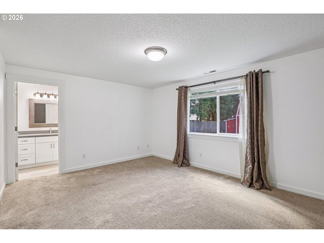 34054 E COLUMBIA Ave, Scappoose, OR 97056