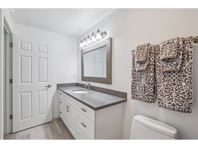 34054 E COLUMBIA Ave, Scappoose, OR 97056