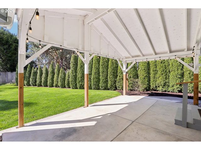 34054 E COLUMBIA Ave, Scappoose, OR 97056