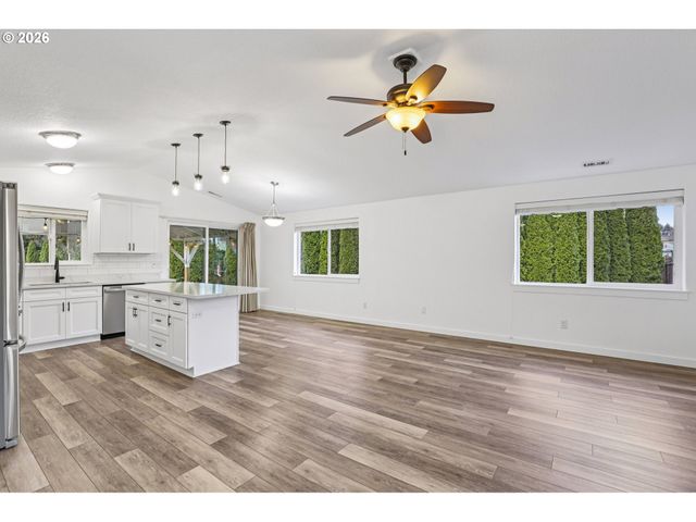 34054 E COLUMBIA Ave, Scappoose, OR 97056