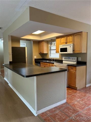 2992 E Crown Drive, Inverness, FL 34453