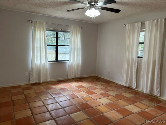 2992 E Crown Drive, Inverness, FL 34453