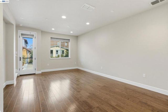 817 Tranquility Cir 4, Livermore, CA 94551