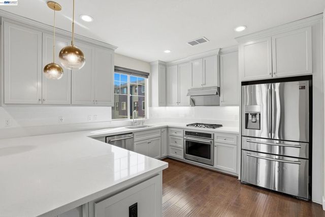 817 Tranquility Cir 4, Livermore, CA 94551