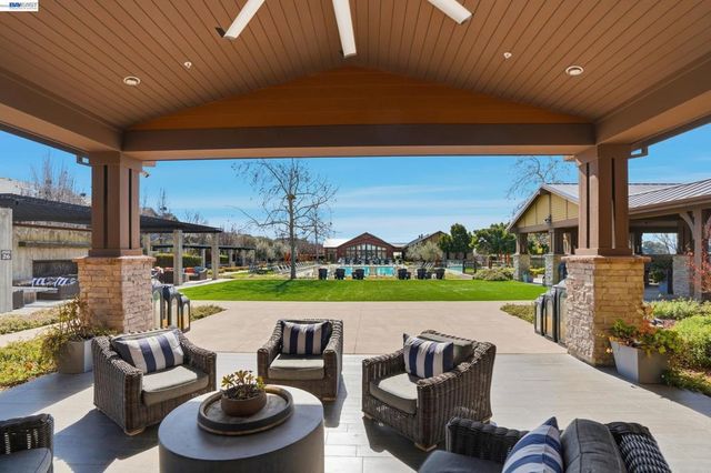 817 Tranquility Cir 4, Livermore, CA 94551