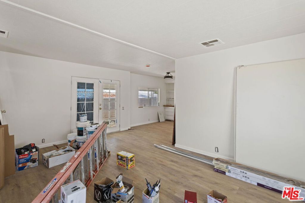 Image 7 of property listing at 80870 Highway 111 127, Indio, CA 92201