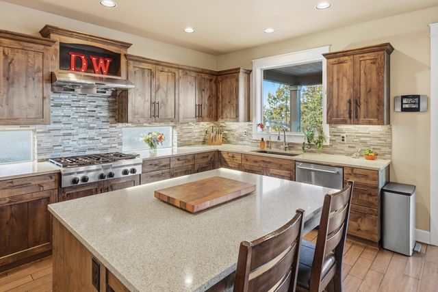 20677 Comet Court, Bend, OR 97701