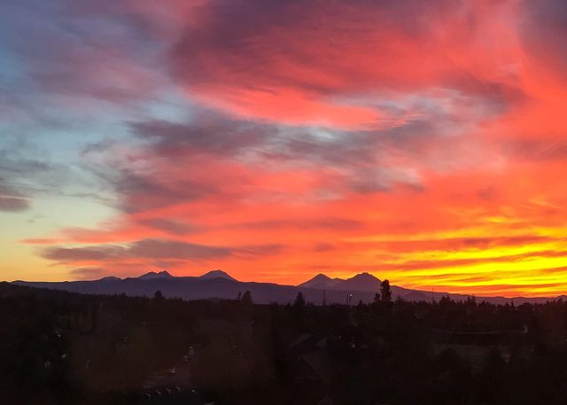 20677 Comet Court, Bend, OR 97701