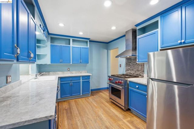3427 Middleton Ave, Castro Valley, CA 94546