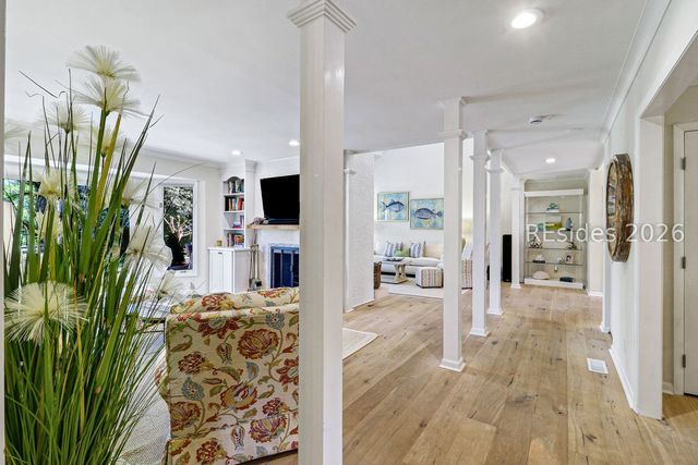 35 Saint George Rd, Hilton Head Island, SC 29928