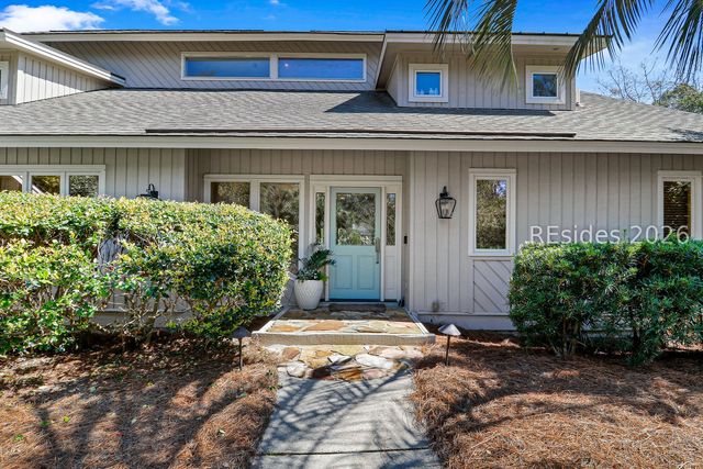 35 Saint George Rd, Hilton Head Island, SC 29928