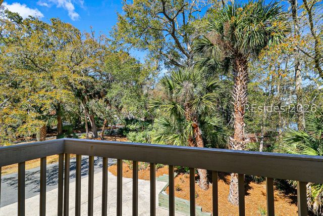 35 Saint George Rd, Hilton Head Island, SC 29928