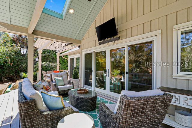 35 Saint George Rd, Hilton Head Island, SC 29928