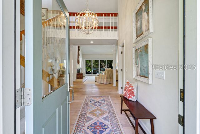 35 Saint George Rd, Hilton Head Island, SC 29928