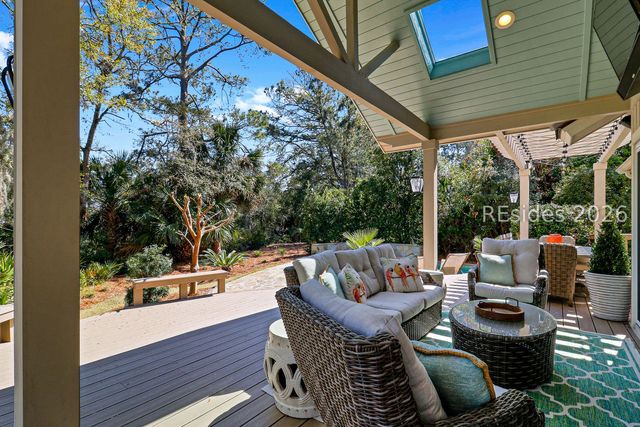 35 Saint George Rd, Hilton Head Island, SC 29928