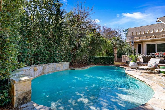 35 Saint George Rd, Hilton Head Island, SC 29928