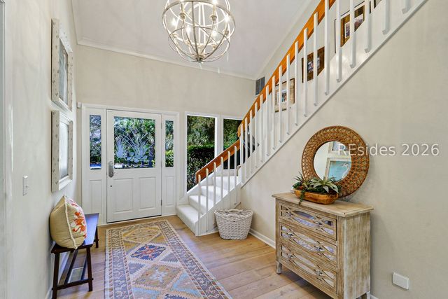 35 Saint George Rd, Hilton Head Island, SC 29928