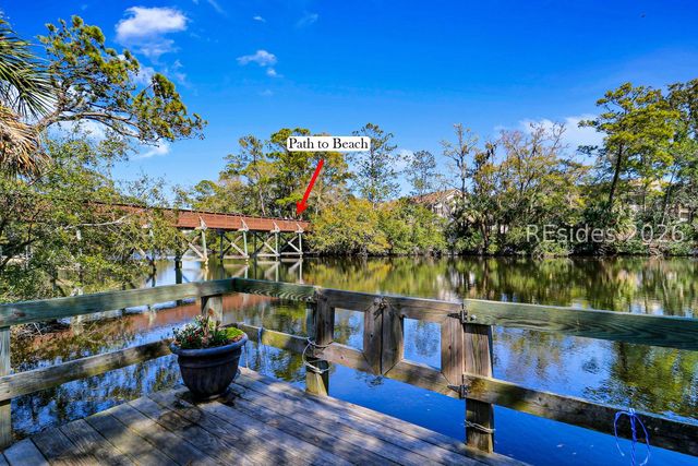 35 Saint George Rd, Hilton Head Island, SC 29928