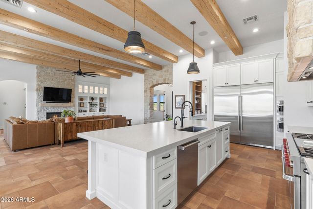 35451 N 36TH Street, Cave Creek, AZ 85331