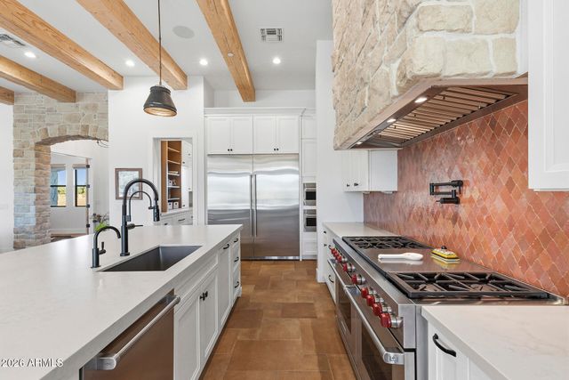 35451 N 36TH Street, Cave Creek, AZ 85331