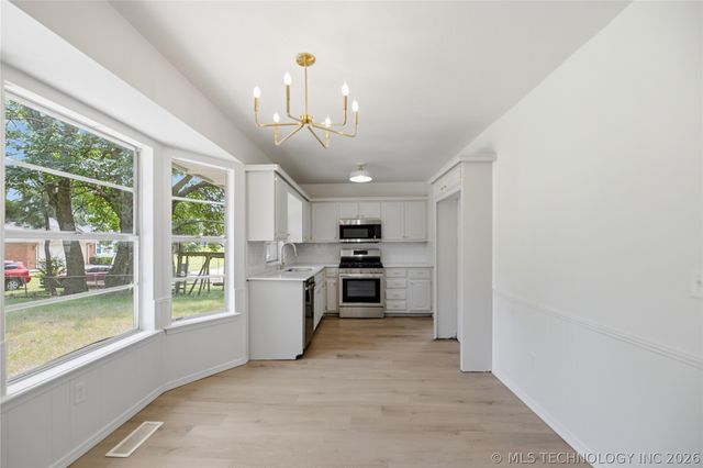 923 S Hiawatha Avenue, Sapulpa, OK 74066