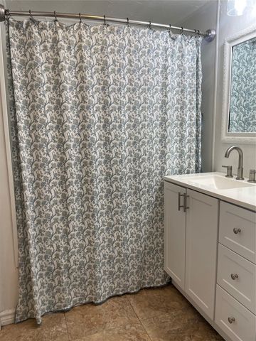 110 S Hubbard Street, Alvord, TX 76225