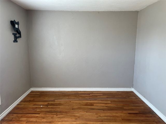 110 S Hubbard Street, Alvord, TX 76225