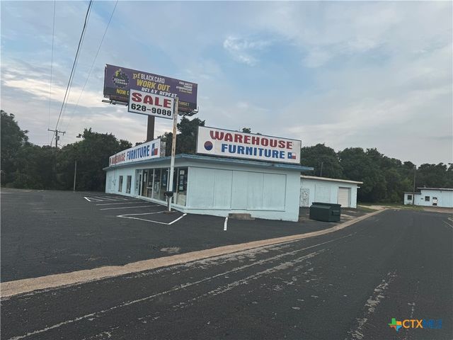 1104 E Veterans Memorial Boulevard, Killeen, TX 76541