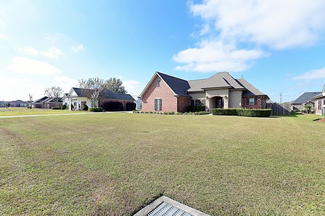 111 Autumn Ridge Drive, Thibodaux, LA 70301