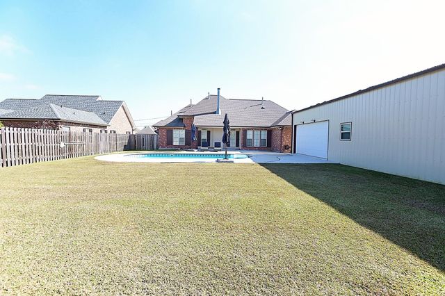 111 Autumn Ridge Drive, Thibodaux, LA 70301