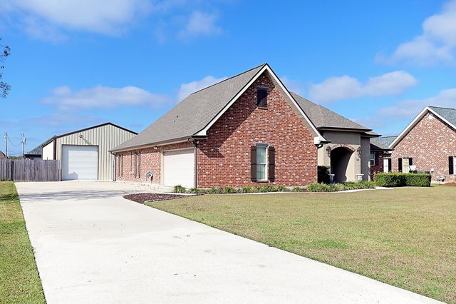 111 Autumn Ridge Drive, Thibodaux, LA 70301