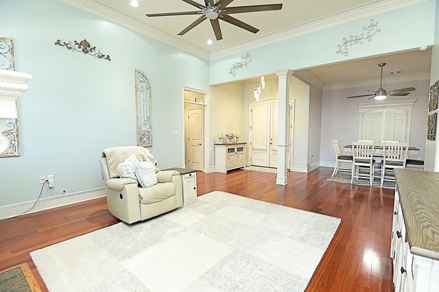 111 Autumn Ridge Drive, Thibodaux, LA 70301