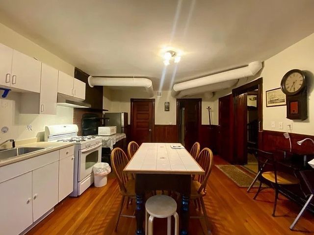 72 Bay State Road G, Boston, MA 02215